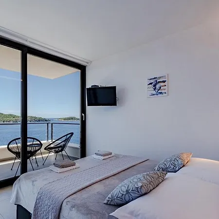 Villa Evia By Guide
