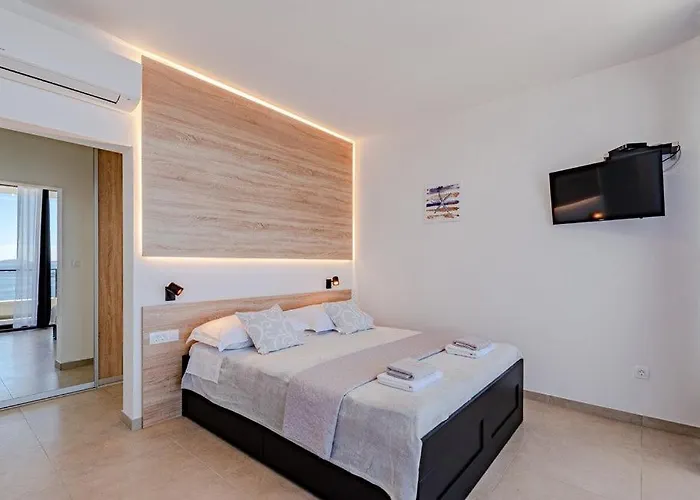 Evia By Guide *