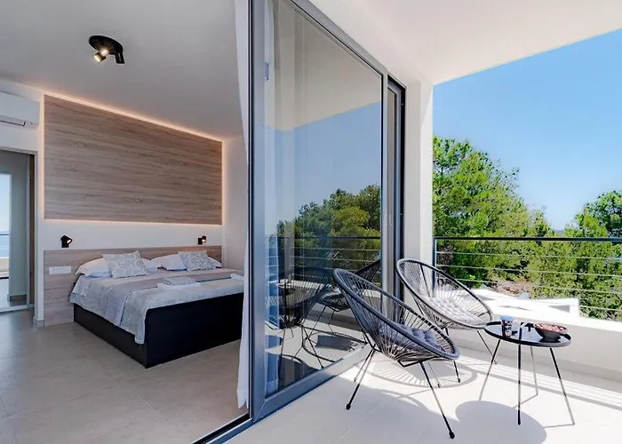 Evia By Guide * Smokvica (Korcula)