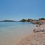 Evia By Guide Smokvica (Korcula)