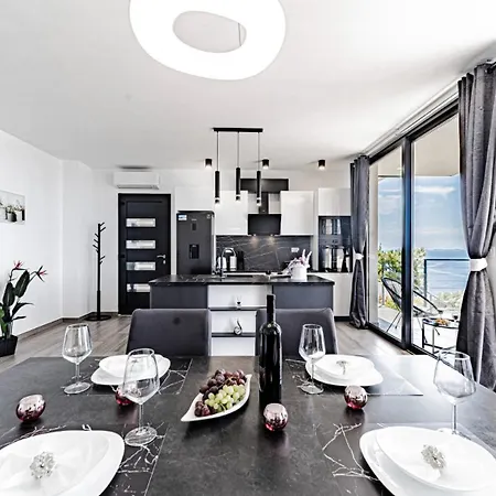 Evia By Guide