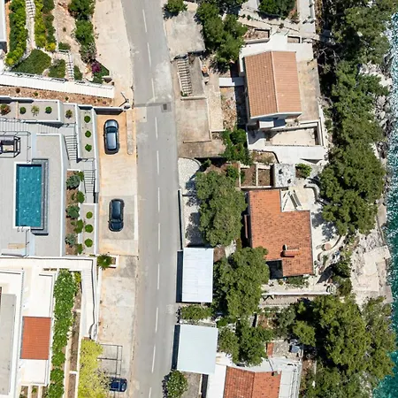Evia By Guide